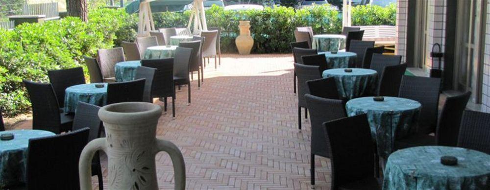 Hotel Etna - Nuova Gestione Romagnola All-Inclusive Spiaggia Parcheggio Riccione Exterior photo